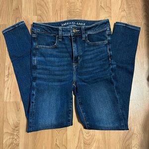 Super hi rise American Eagle jeggings size 4